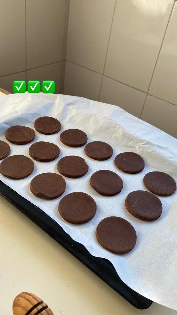 Tapitas artesanales tipo marplatense recién horneadas con receta casera